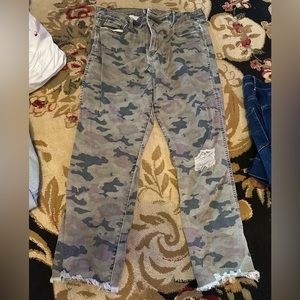 Kut From The Kloth Reese Fab AB Straight Leg High Rise Stretch Jeans. Size 18.